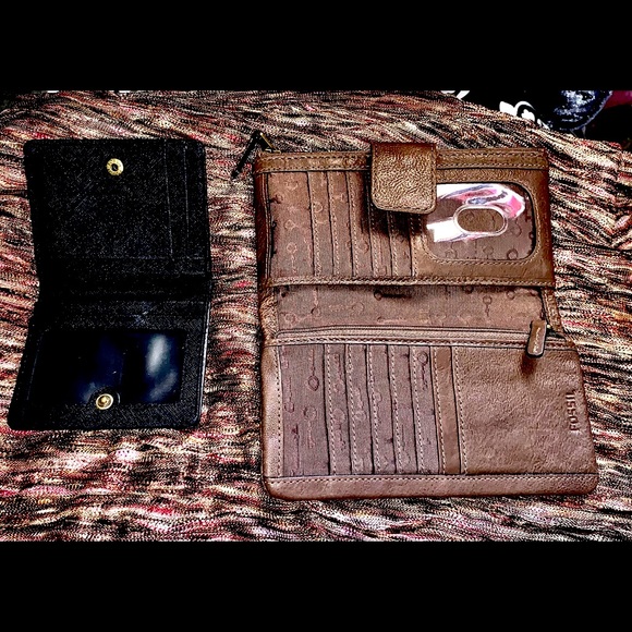 Fossil wallets 2 for one price one bundle deal - Picture 5 of 7